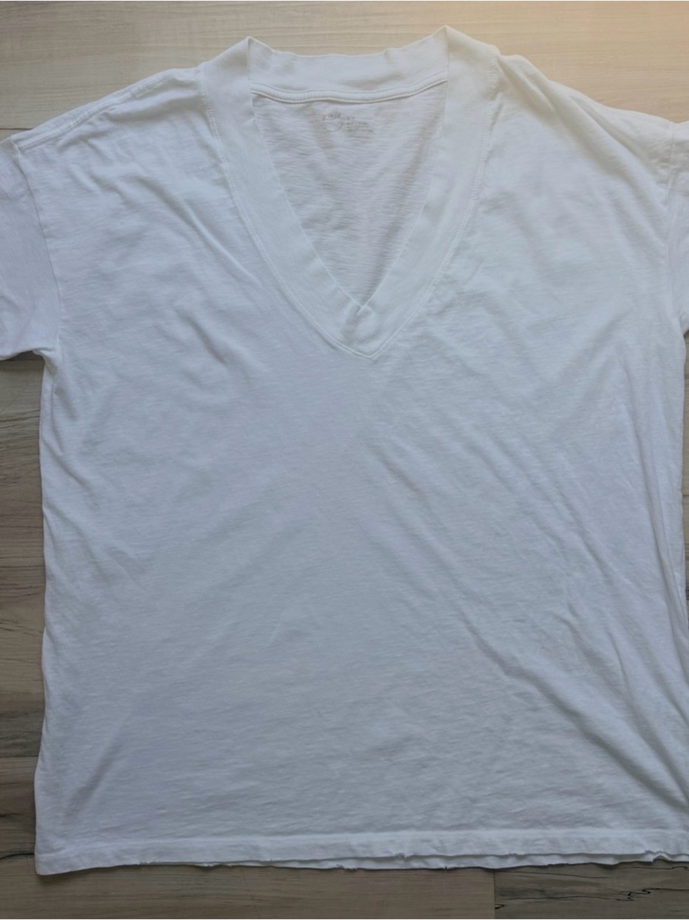 Aerie Women’s White Oversized V-Neck T-Shirt Short Sleeve Casual Top Size M